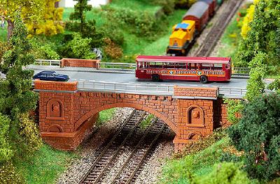 鉄道・道路アーチ橋