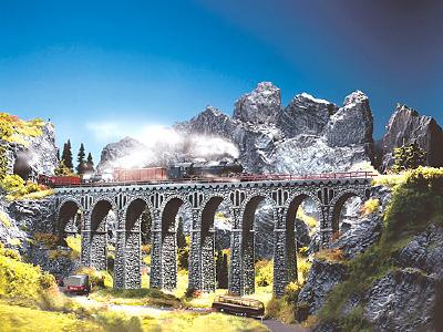 【年末年始SALE】採石場の石積み高架橋 N