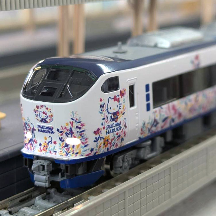 98674(N)JR 281系特急電車(ハローキティ はるか・Butterfly)セット