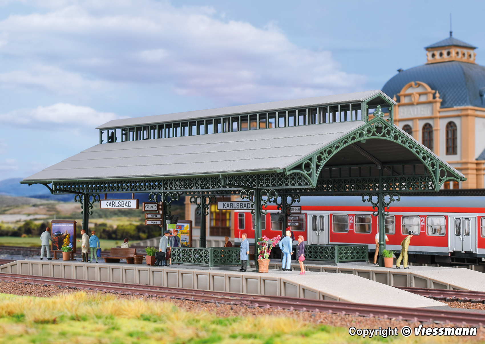 【年末年始SALE】プラットホーム（LED照明付き） L 372 x W 140 x H 105 mm ホーム高12mm